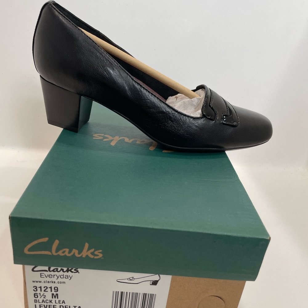 Brand New in the Box Levee Delta Black Lee Clarks Size 6.5
